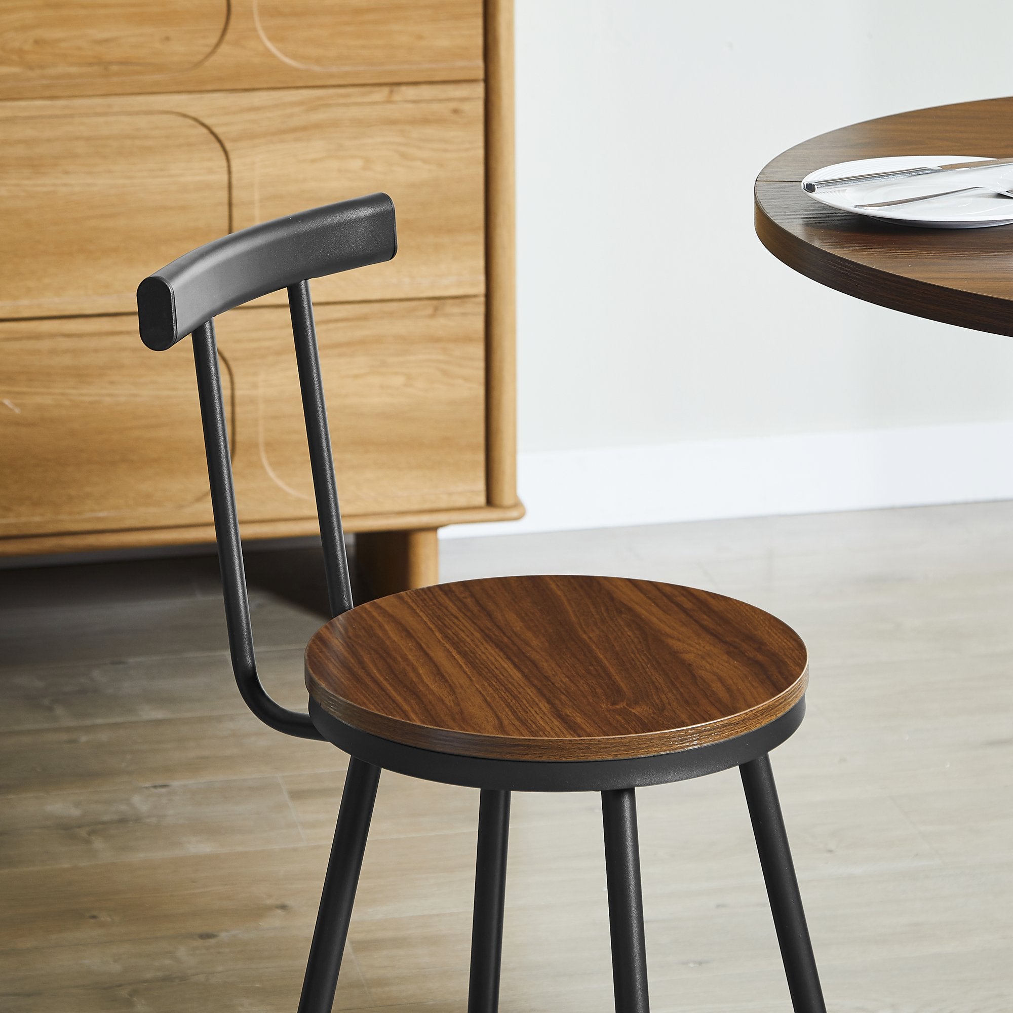 3-Piece Bar Table and Stool Set 31.5-inch round bar table with two stools Compact wooden dining bar with metal ring footrest Ideal, cafes – Walnut